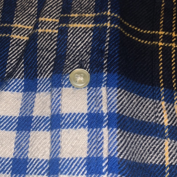 H&M Plaid Flannel Button Up Shirt - Picture 4 of 6